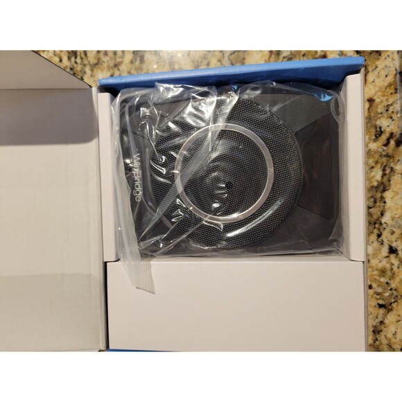 Winbridge 20W Wireless Bluetooth Voice Amplifier w/ Wireless Microphone Headset - Picture 10 of 16